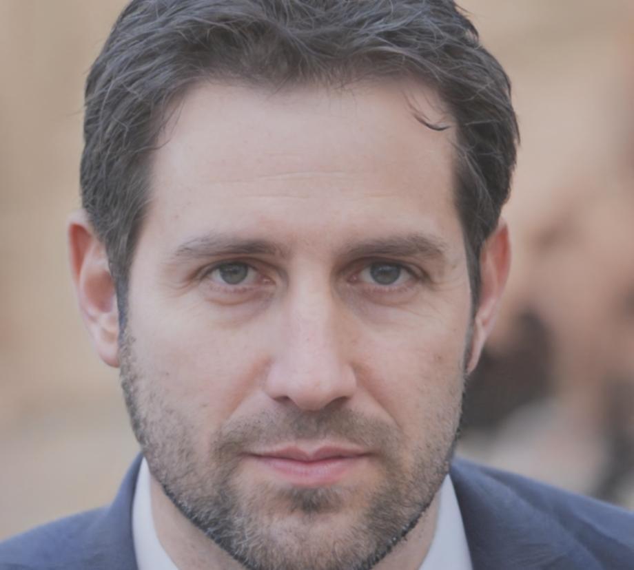 Portrait professionnel de Théo Blanchard