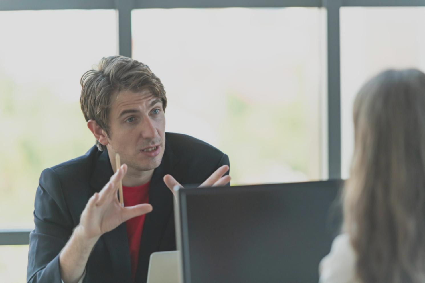 Analyse de dépenses et revenus mensuels